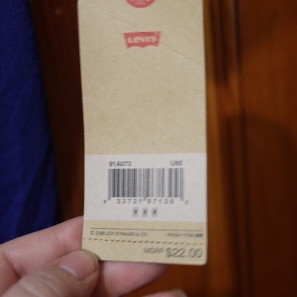 Levi’s Blue Ringer Spellout Logo Tee NWT Medium Youth Retro Graphic Shirt - Picture 9 of 12